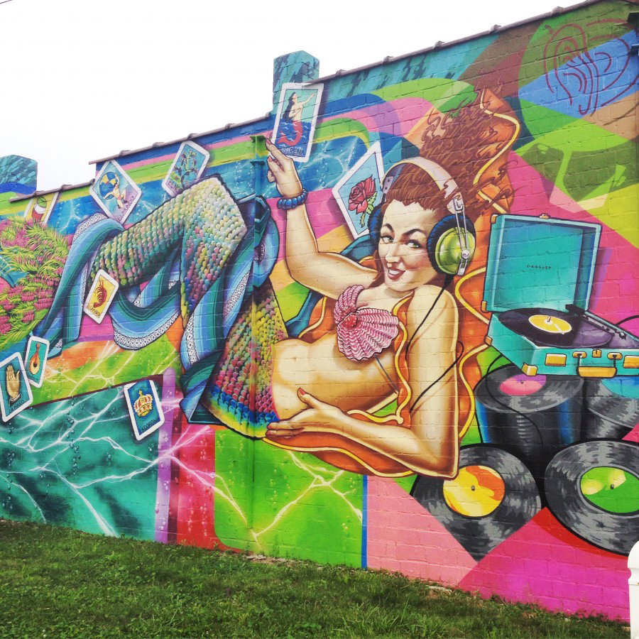 Mural on the side wall of Pleasant Ridge institution Everybody's Records