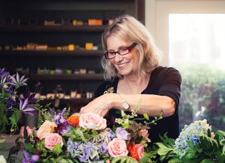 Robin Wood Has Flower Power