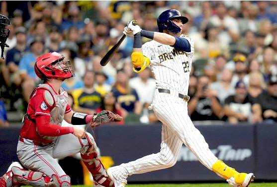 Why the Brewers Are Consistent Winners and the Reds Are Not